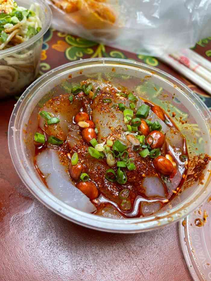 措姆凉粉-"之前看见点破上这家很热,但是没有特意去找.