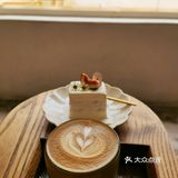 这个位于四眼井山坡上的店有点赞哦