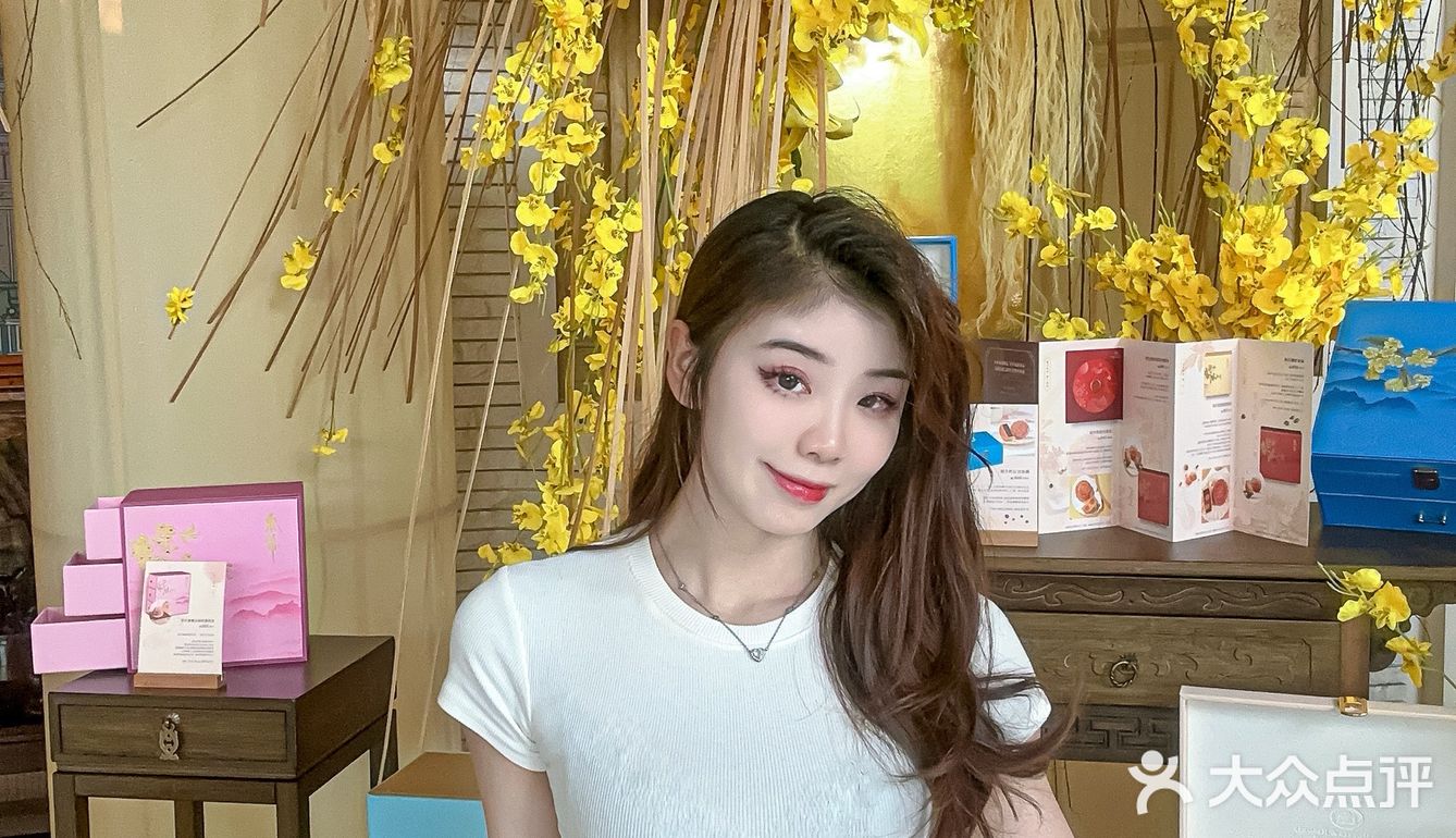 没想到还有惠州特产的手信 琳琅满目的手礼都是家人爱吃的