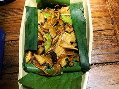 包烤蘑菇-雀舞云南菜(乐客城店)