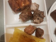 -黑金·寻焰自助百汇·烤肉·火锅(中街店)