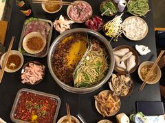 耗儿鱼-岗上渣渣老火锅(两路口店)