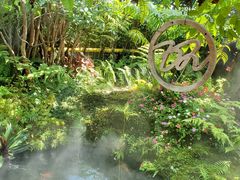 -Chom Cafe and Restaurant