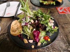 凯撒沙拉-HIGH FIVE哈福手工汉堡(桂林路店)