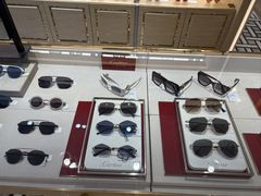 -茂昌眼镜(南京东路店)