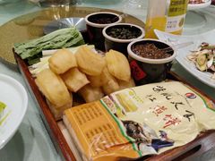 煎饼卷大葱-煎饼卷大葱·非遗传承·潍坊菜(十笏园店)