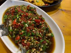 凉拌鲫鱼-二钳洞庭虾蟹·江湖菜(成都鹭岛店)
