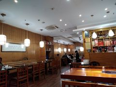 -臻吃客主题餐厅(人民路店)