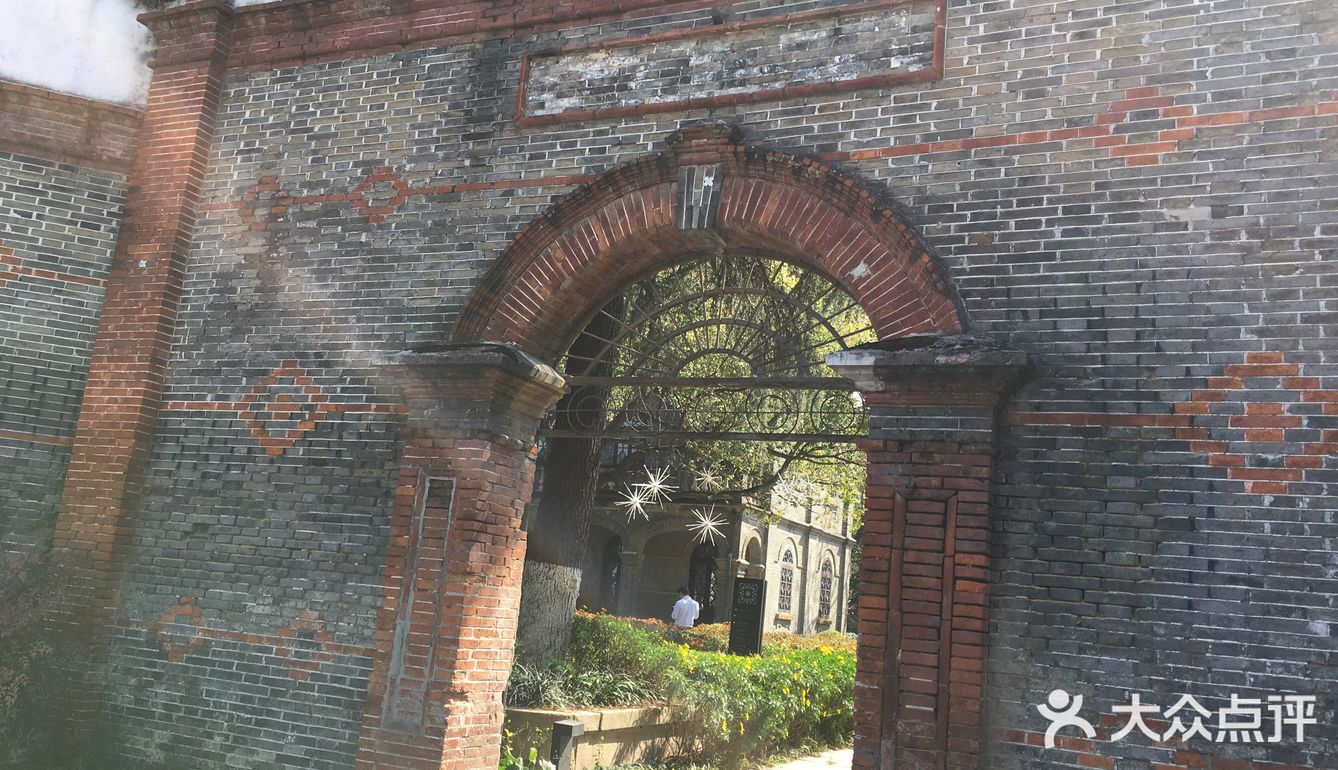 这里是同里古镇的丽则女学