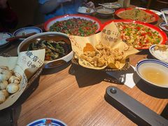 -泥糊破店小酒馆·团建聚餐(南京西路店)