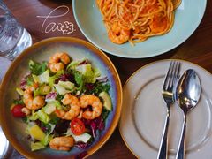 柠檬汁拌扒鲜虾牛油果沙拉-G+KITCHEN(龙湖狮山天街店)