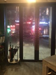 点击看大图 -鳌首刺青纹身 穿孔饰品店