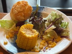 -亚龙湾希尔顿自助餐厅·海鲜·烧烤·沙滩BBQ·现场乐队