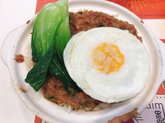 牛肉煲仔饭-点点心点心专门店(湾仔店)