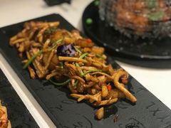 -荟廷·晶萃(陆家嘴尚悦湾店)