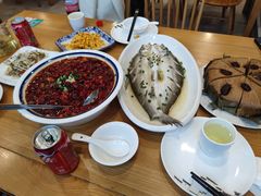 -品鲜村农家菜·阳澄湖大闸蟹(总店)