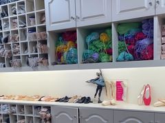 -上海路易十四芭蕾良品舞蹈用品店(美丽华商务中心店)