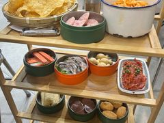 -顶上头•螺蛳粉火锅(德思勤复地星光店)