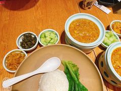 -蟹黄鱼·海派深夜面馆(巨鹿路店)
