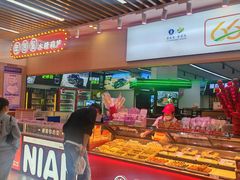 -八仙台服务区-停车场