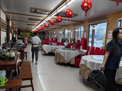 -鸿运美食府