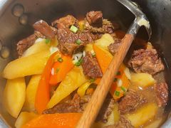 压锅牛腩-关东小磨东北菜(漕河泾印象城店)
