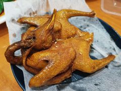 盐焗乳鸽-煲煲掂风味煲仔饭餐厅(西区店)