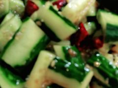 手锤黄瓜-龙巢盱眙龙虾·牛蛙·烧烤宵夜(八卦岭店)