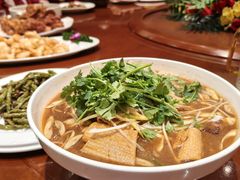 -吴记酱骨炖菜馆(康安路店)