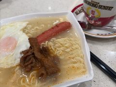 -香港新发烧腊茶餐厅(水围店)