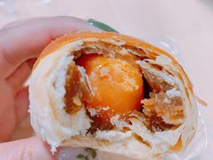 红豆蛋黄酥-鲍师傅糕点(春熙路店)