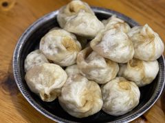爆汁肉包-红帽叔叔包子
