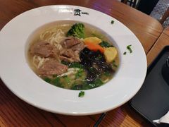 -贯一台湾牛肉面(八一七中路店)