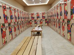 女生更衣室-汤里来温泉