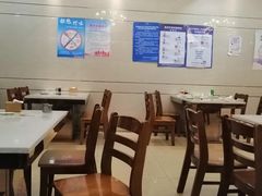 大堂-相聚青山餐厅(阎河路店)