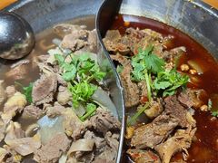 -大众跷脚牛肉馆·非遗传承单位(峨眉山店)