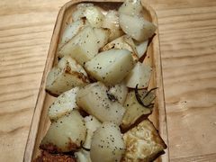 -POKEE VIA&Brunch·维娅(重庆来福士店)