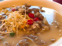 -鸿一饭店(隐秀路店)