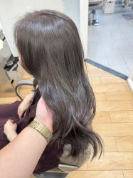 -首脑美发沙龙