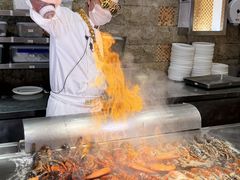 -雍容荟活帝王蟹活龙虾自助(苏宁旗舰店)