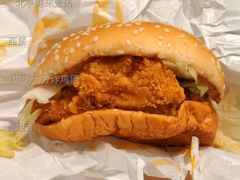 肉肉大方炸鸡堡-麦当劳(北亭广场分店)