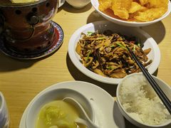-关东小磨东北菜(上海长风大悦城店)