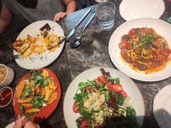 -LESCEDARS Brasserie Bistro香柏树