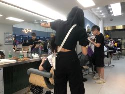 -川和潮人