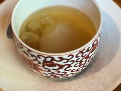 天山雪莲果炖秋月梨-新荣记(西溪湿地店)