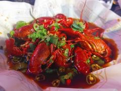 -何师烧烤Pro ·江湖川菜·小龙虾·精酿(太古里旗舰店)