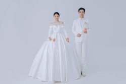 -金夫人婚纱摄影