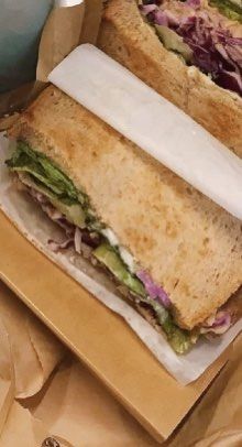 金枪鱼三明治-星巴克臻选(宁波北仑银泰城店)