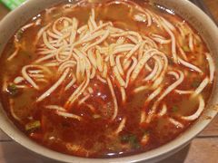 -亮亮面馆(经六路店)