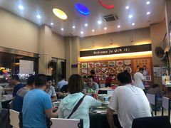 -覃记海鲜美食餐厅